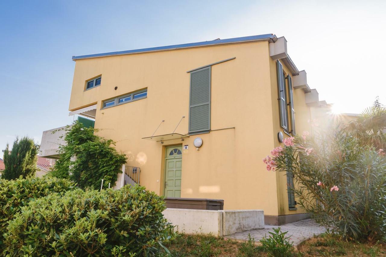 Apartamento Apartma Joy - Private Beach Ankaran Exterior foto